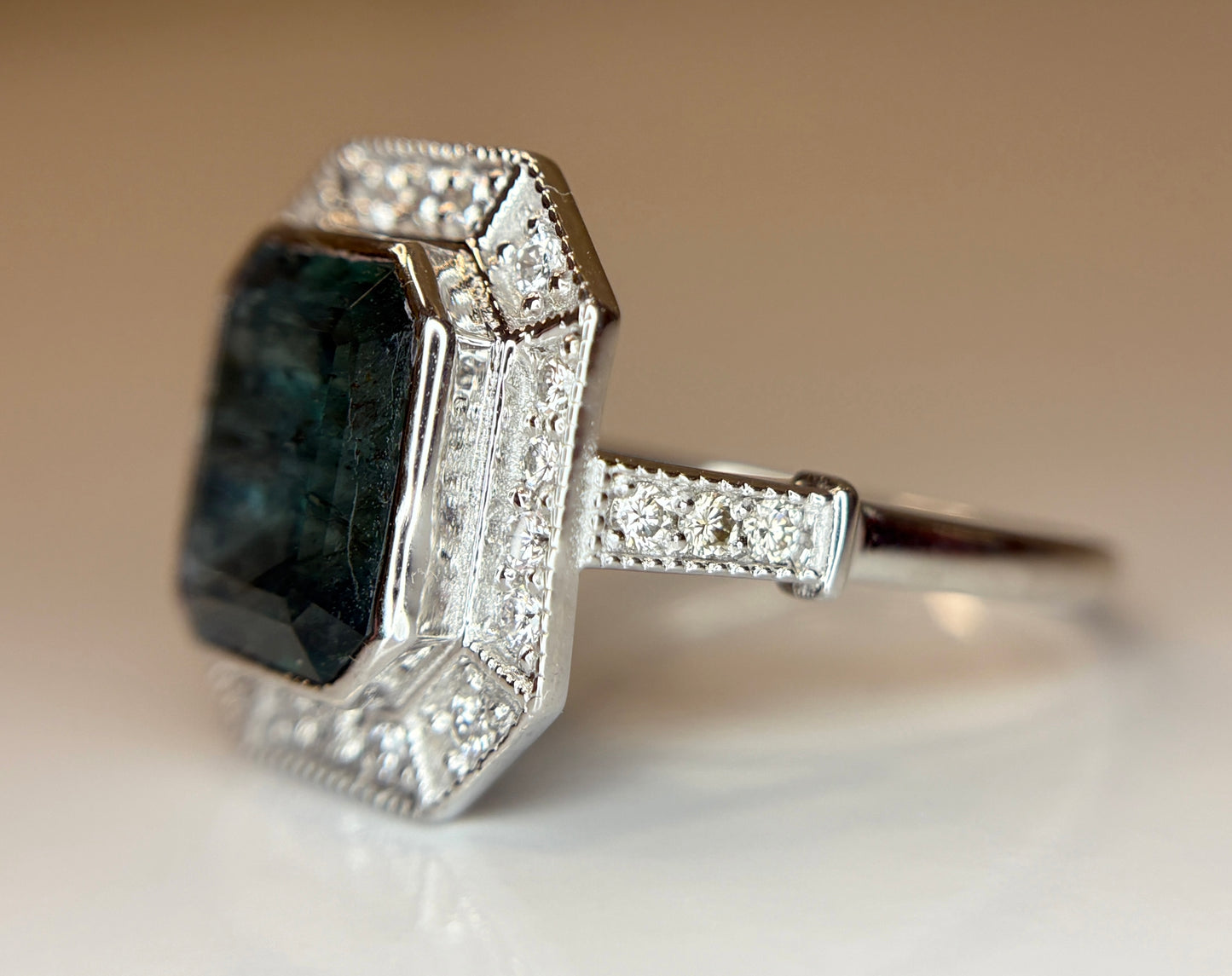 Beautiful 5.05 CT Natural Emerald With Natural Diamonds & 18k Gold