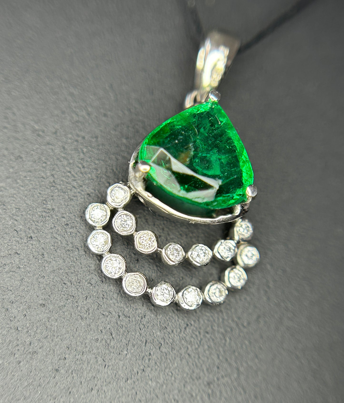 Beautiful 1.37ct Natural Emerald Pendant With Diamonds & 950 Platinum