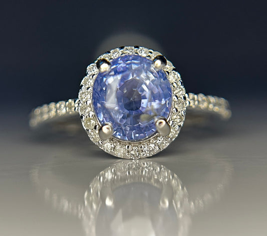 Beautiful 3.10 CT Unheated Ceylon Blue Sapphire With Natural Diamonds & 18k Gold