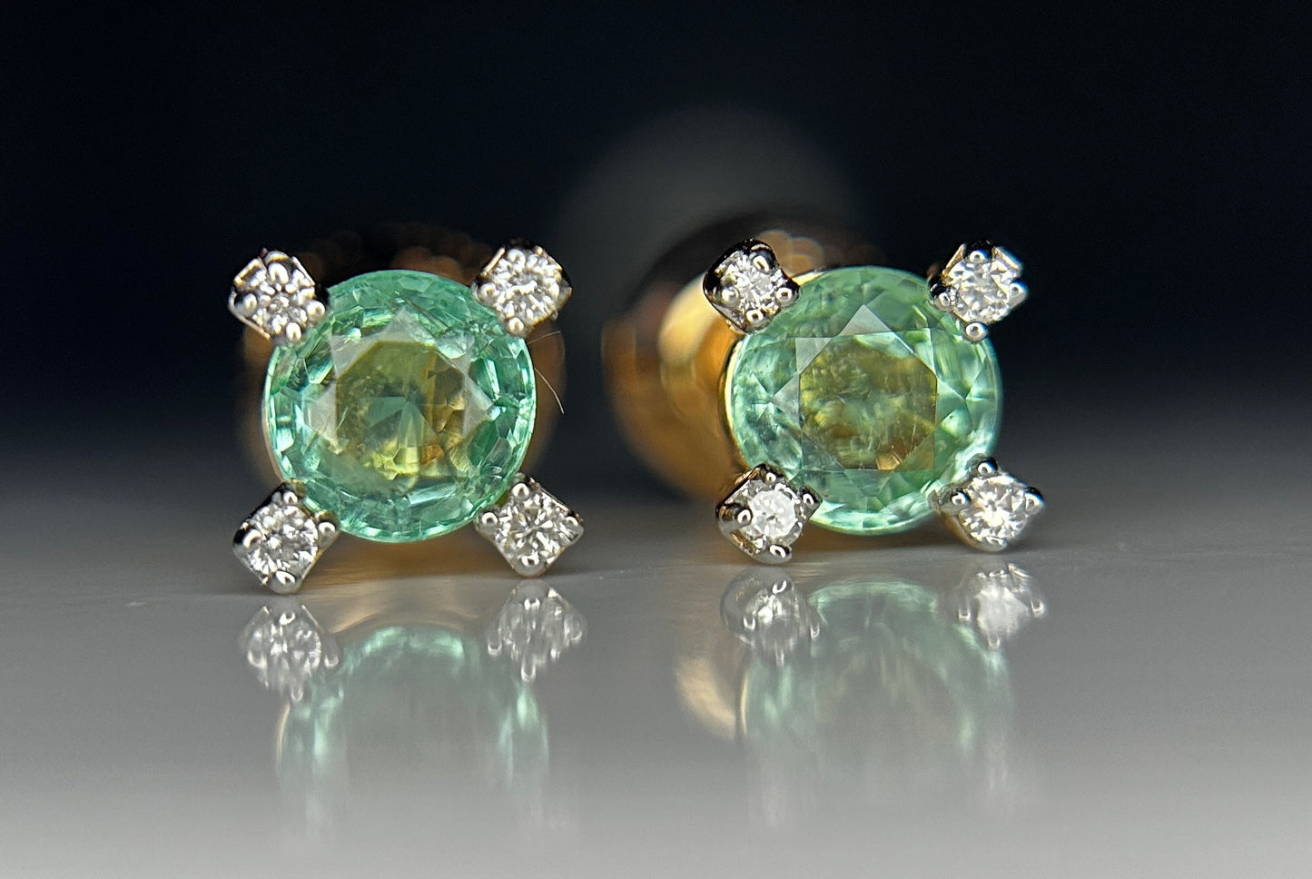 Beautiful 0.70 ct Natural Emerald Earrings With Natural Diamonds & 18k Gold