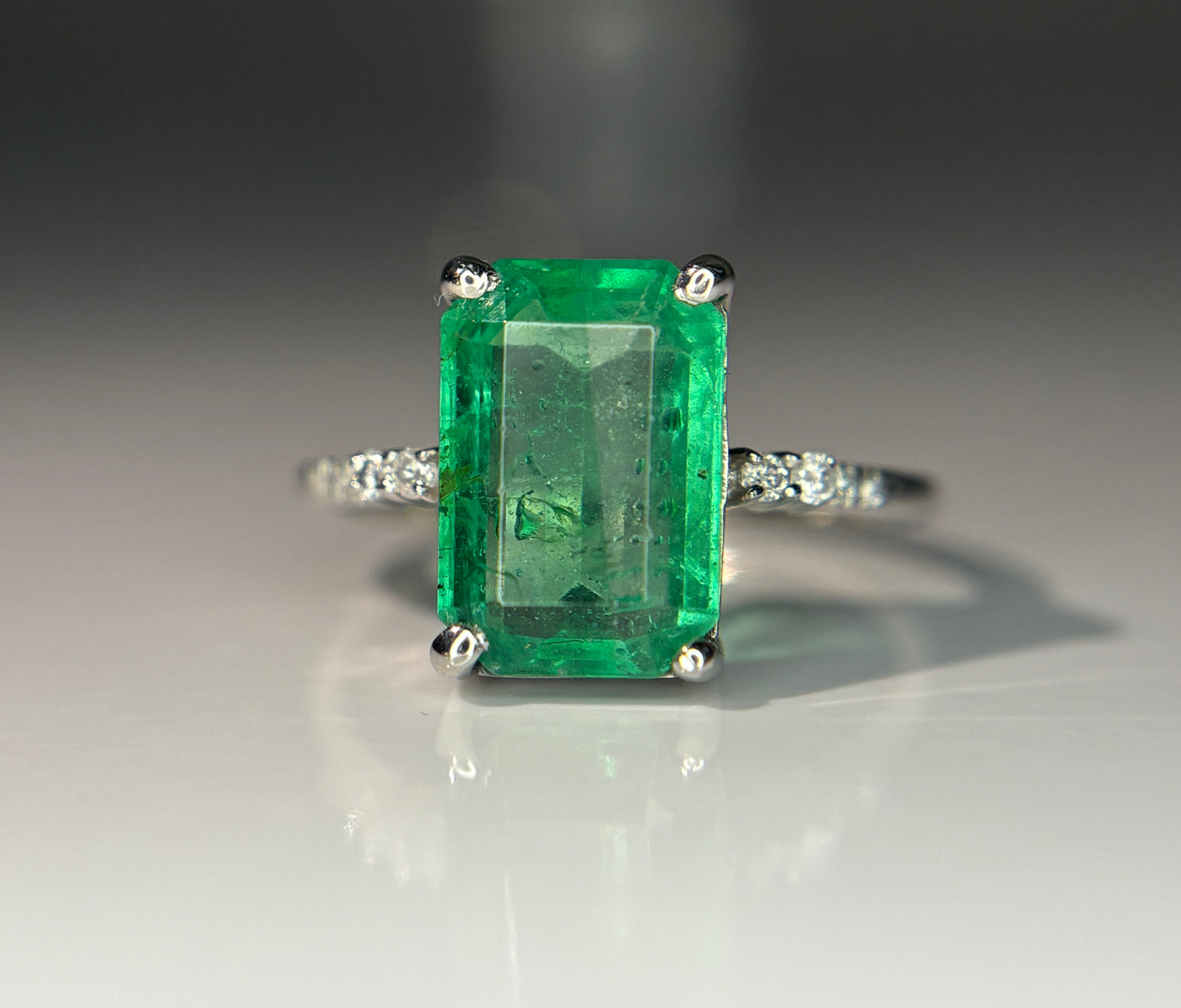Beautiful 3.00 CT Natural Emerald Ring With Natural Diamonds & Platinum 950