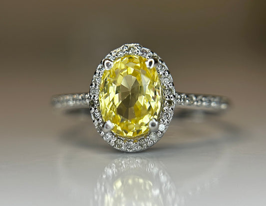 Beautiful Unheated Untreated Natural Ceylon yellow Sapphire Diamonds & 18k Gold