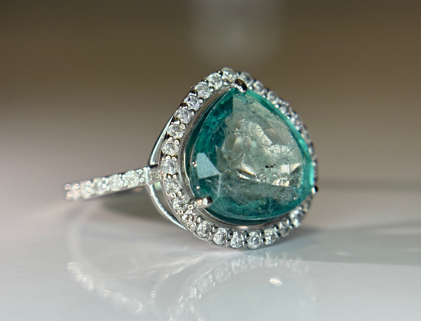 Beautiful 2.86 CT Natural Emerald Ring With Natural Diamonds & Platinum 950