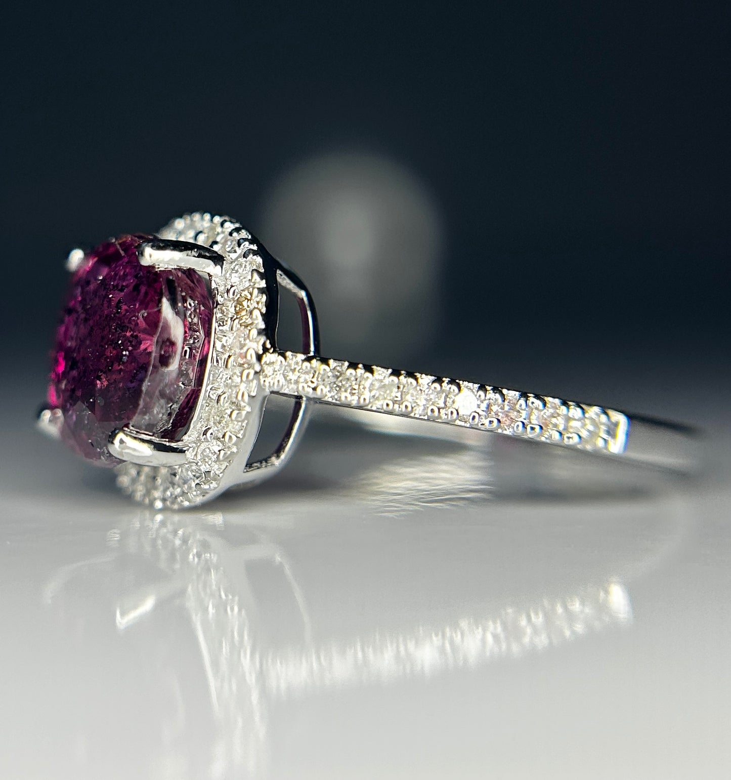 Beautiful 3.09 CT Unheated Old Burma Ruby With Natural Diamonds & 18k Gold