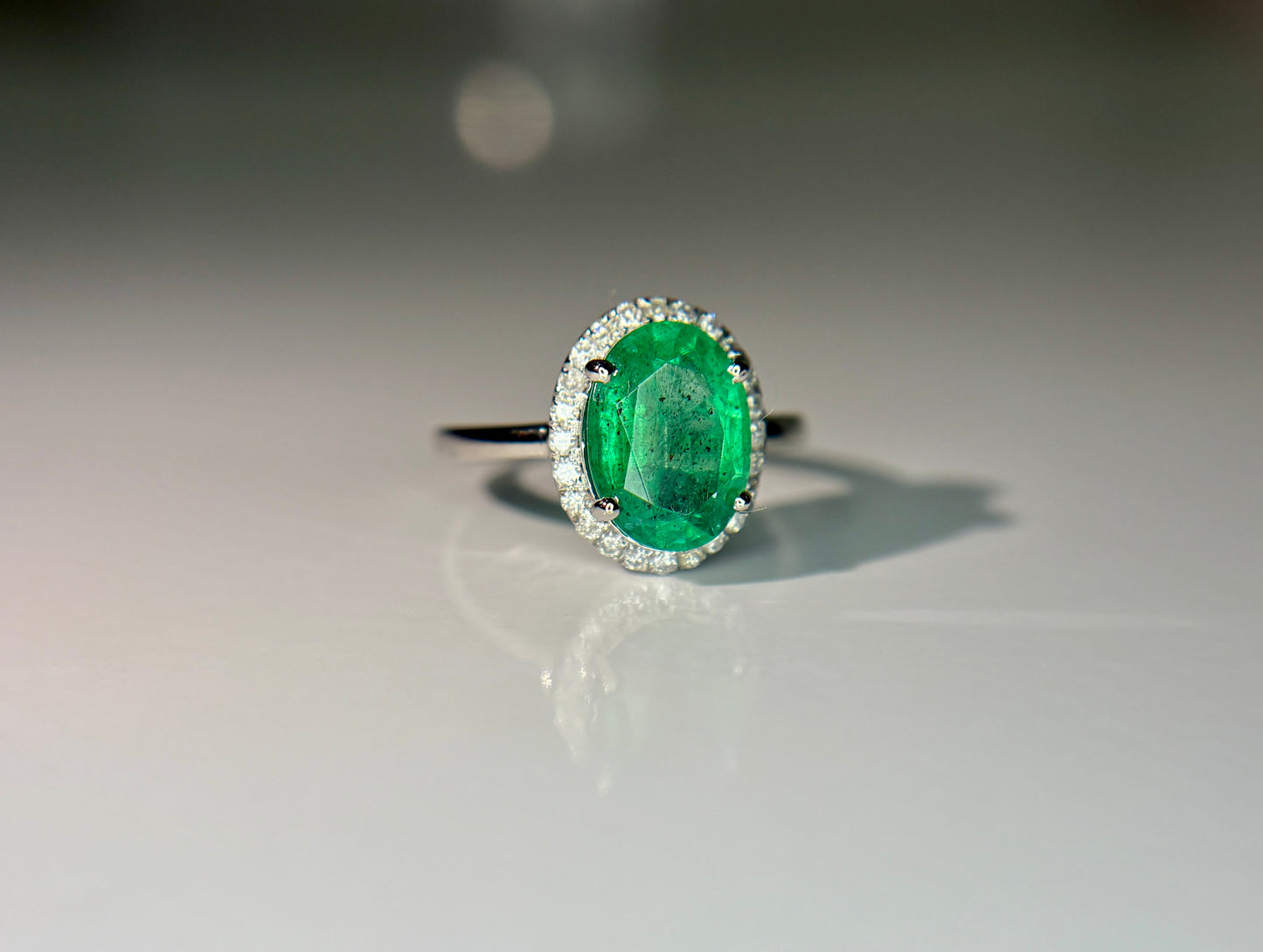 Beautiful 2.70 CT Natural Emerald Ring With Natural Diamonds & Platinum 950