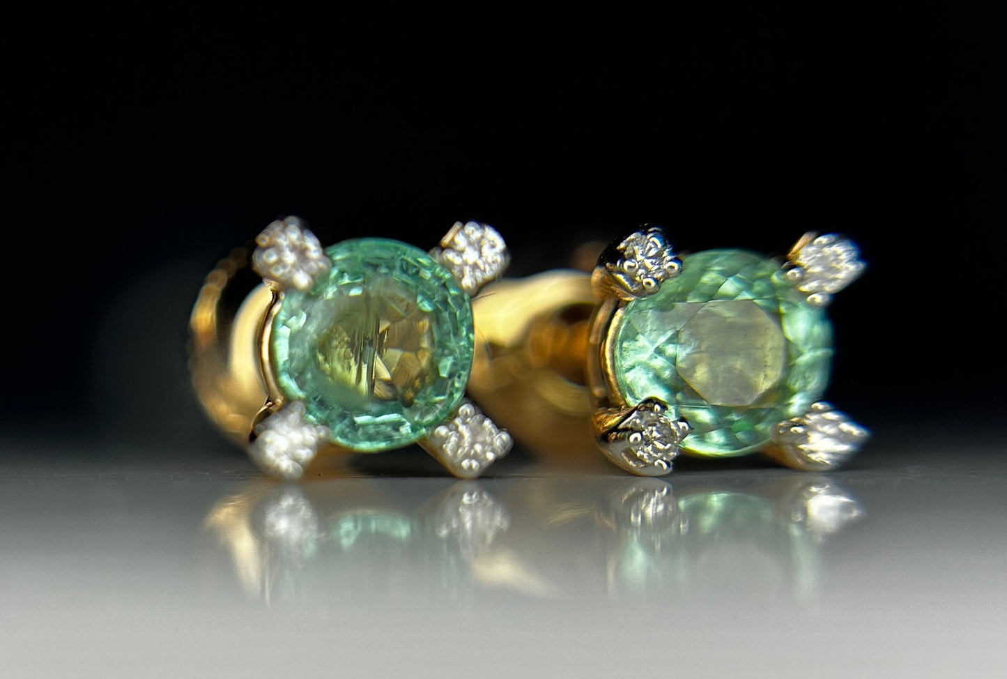 Beautiful 0.70 ct Natural Emerald Earrings With Natural Diamonds & 18k Gold