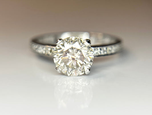 Beautiful 1.70ct Untreated Natural Solitaire Diamond & 18k Gold