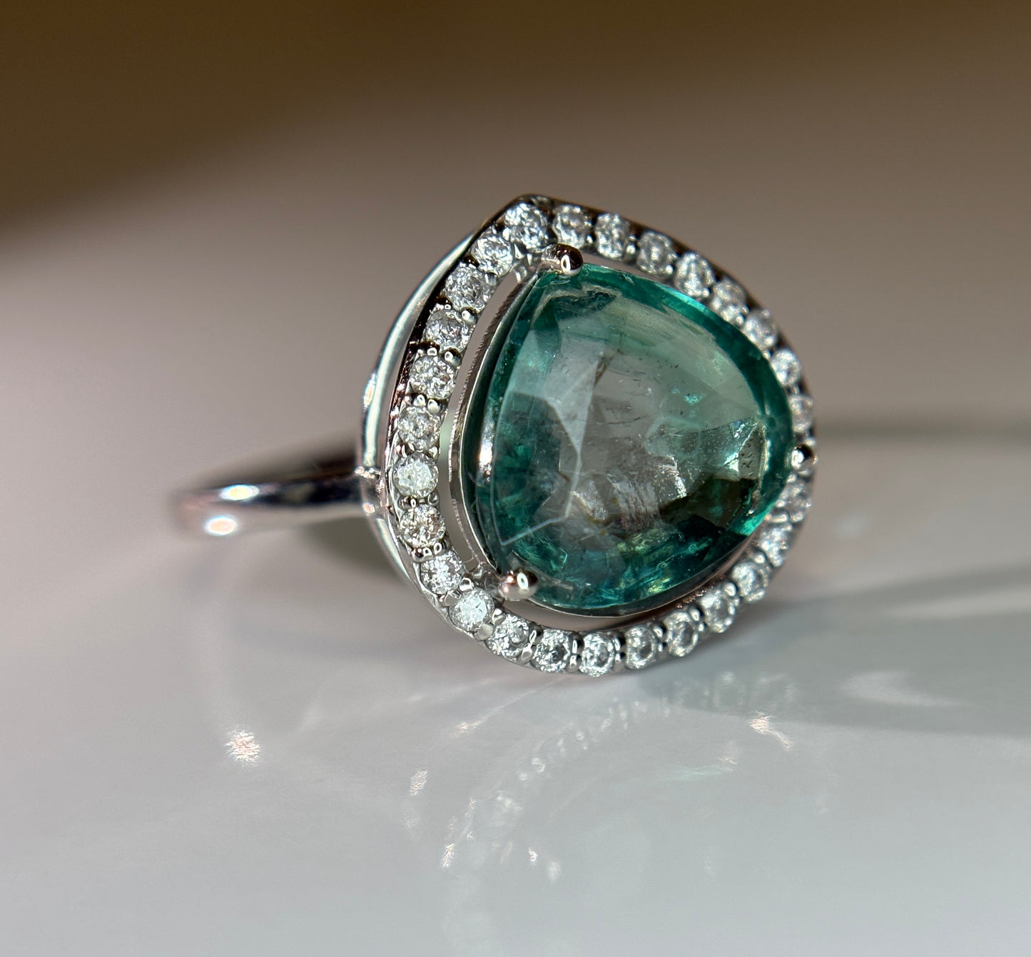 Beautiful 3.21 CT Natural Emerald Ring With Natural Diamonds & Platinum 950
