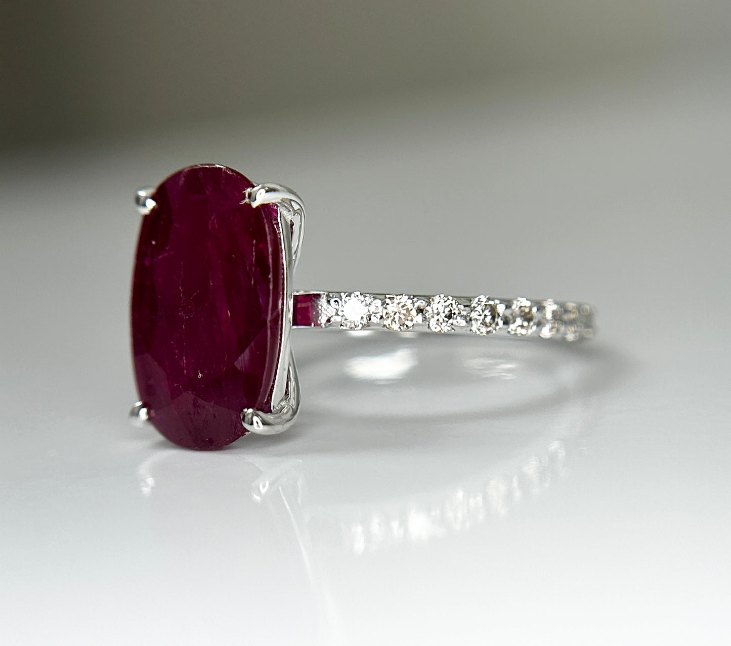 Natural Burma Ruby 3.26 CT With Natural Diamonds & 18k Gold