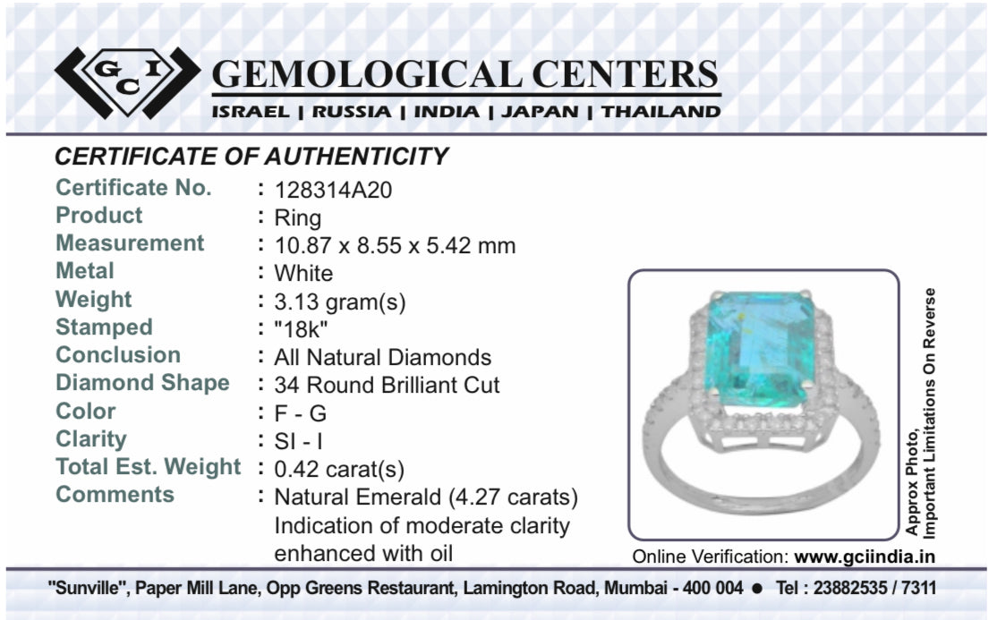 Beautiful Natural Emerald 4.27 CT With Natural Diamonds & 18kGold