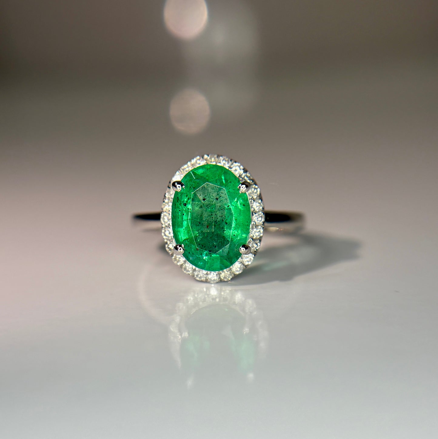 Beautiful 2.70 CT Natural Emerald Ring With Natural Diamonds & Platinum 950