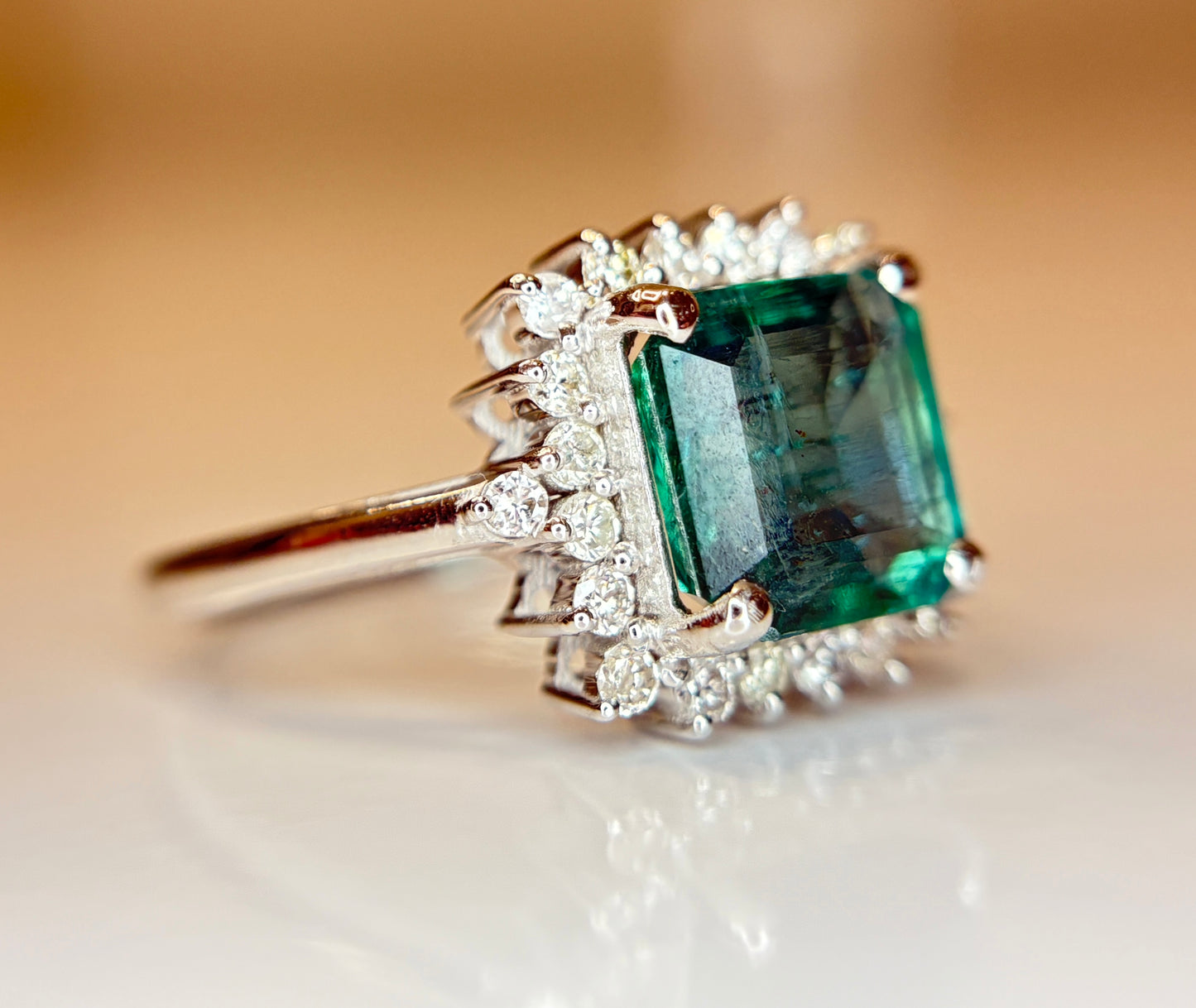 Beautiful 2.10 CT Natural Emerald With Natural Diamonds & 18k Gold