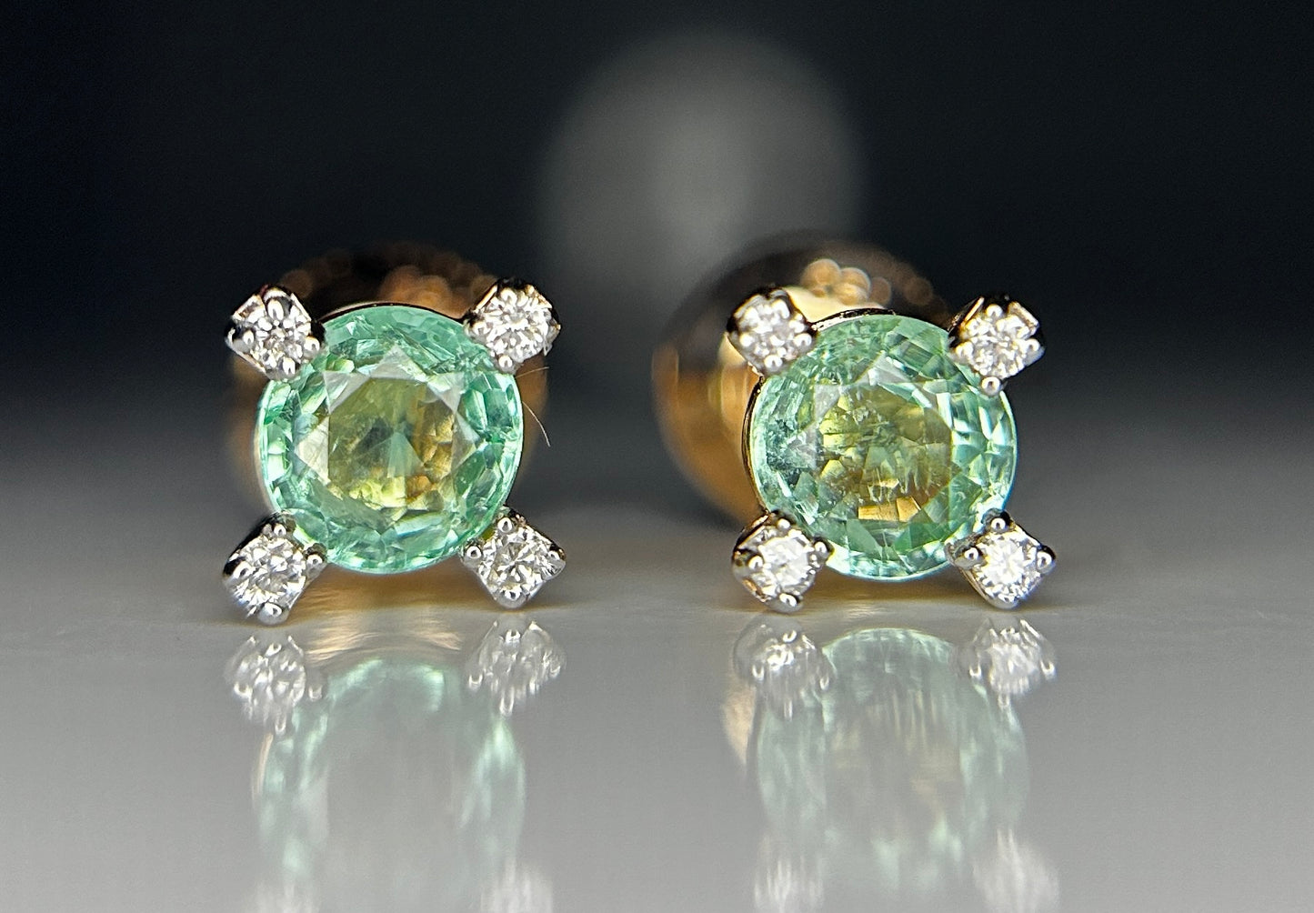 Beautiful 0.70 ct Natural Emerald Earrings With Natural Diamonds & 18k Gold