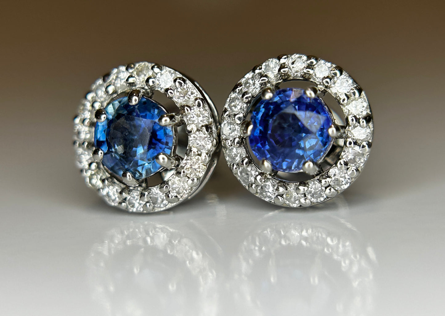 Beautiful 1.05ct Natural Unheated Blue Sapphire Earrings With Diamonds & Platinum