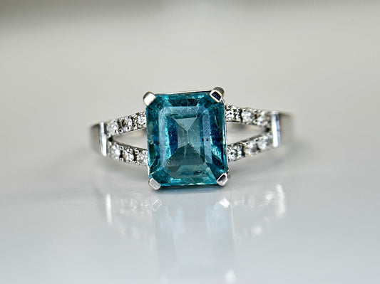 Beautiful Natural Rare Blue Emerald 2.39 CT With Natural Diamonds & 18k Gold