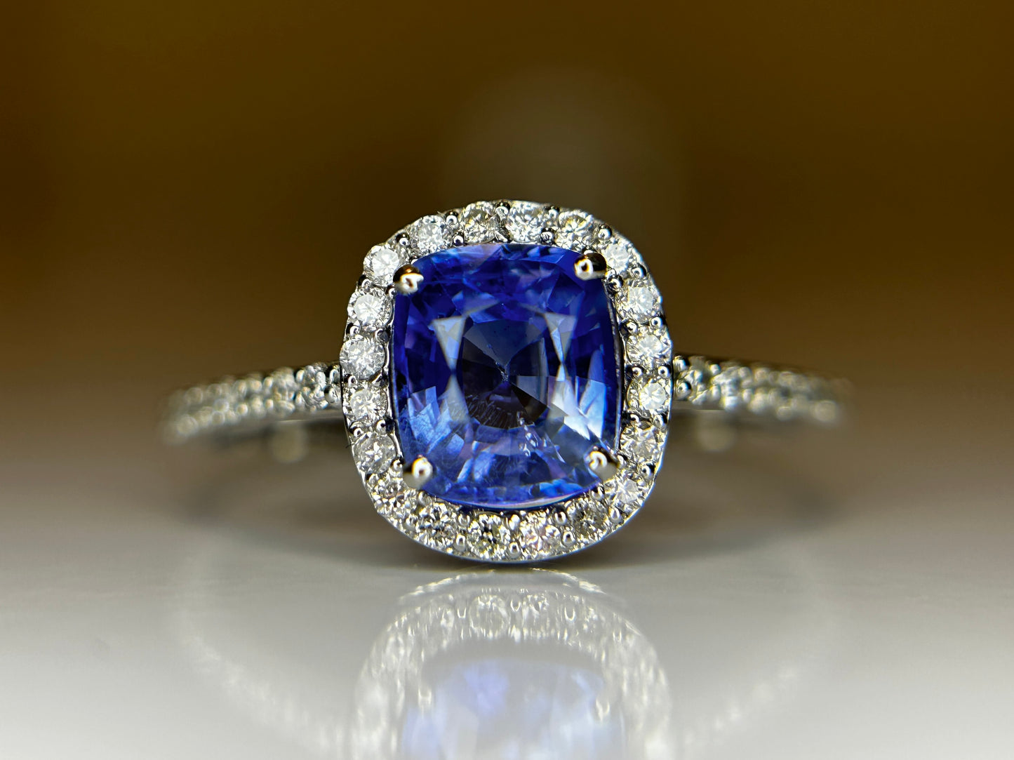 Beautiful 1.38 CT Natural Ceylon Blue Sapphire Diamonds & 950 Platinum