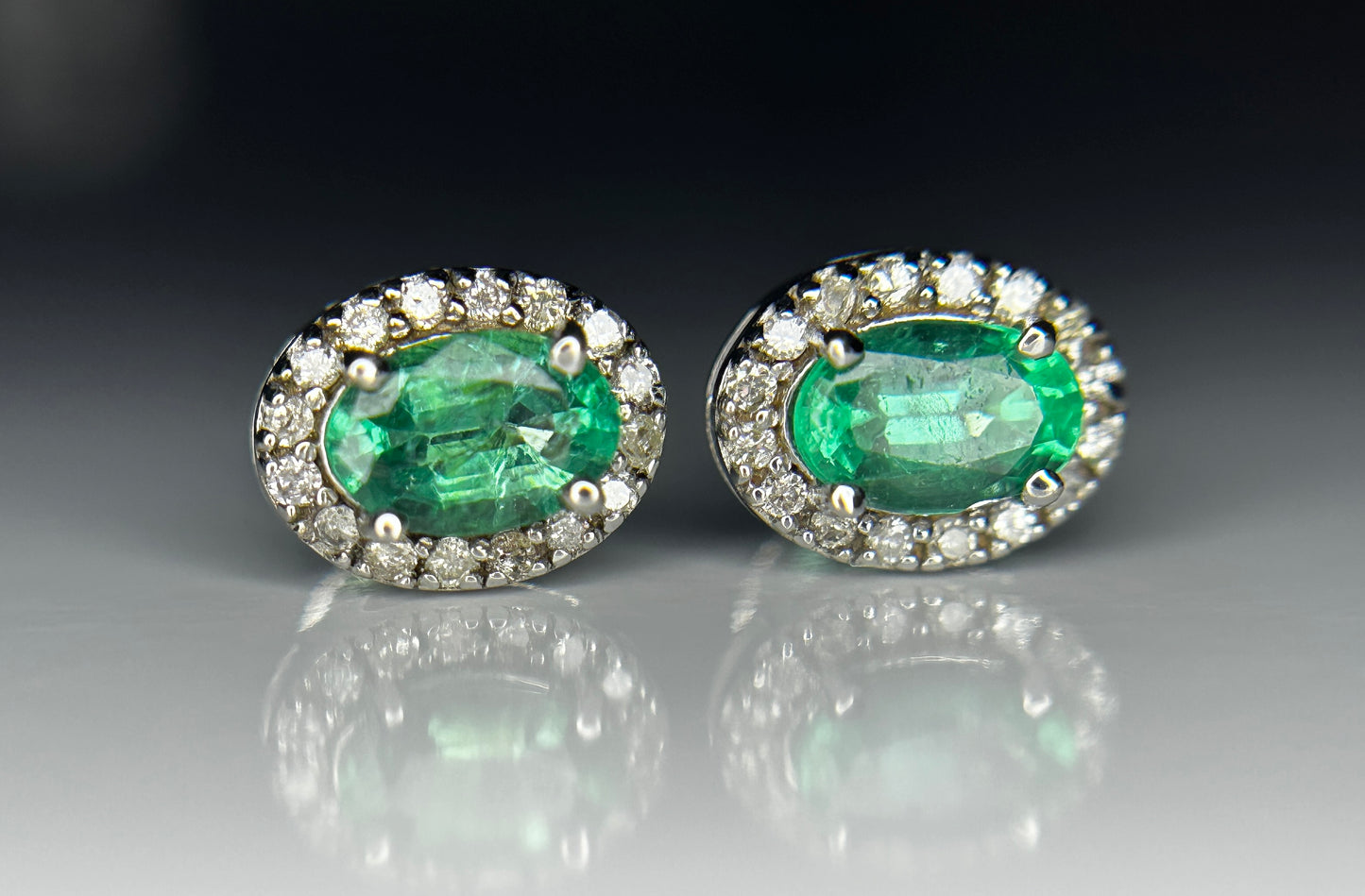 Beautiful Natural Emerald Halo Set Stud Earrings 18k White Gold