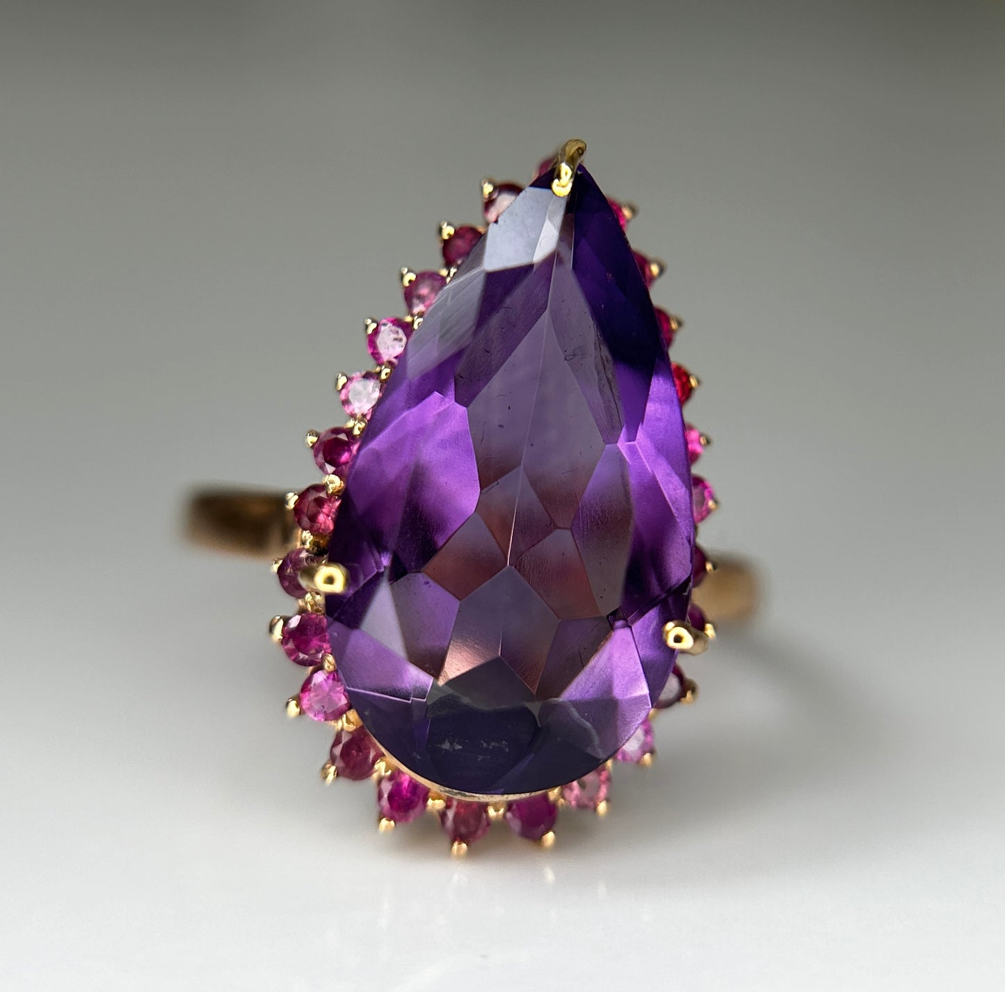 Beautiful Natural Amethyst 4.55Ct With Natural Burma Ruby & 18k Gold