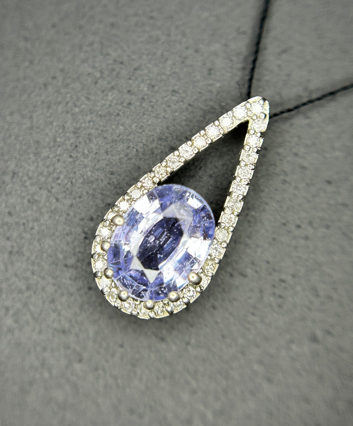 Beautiful 1.59 CT Unheated Ceylon Blue Sapphire Diamonds & 950 Platinum Pendant