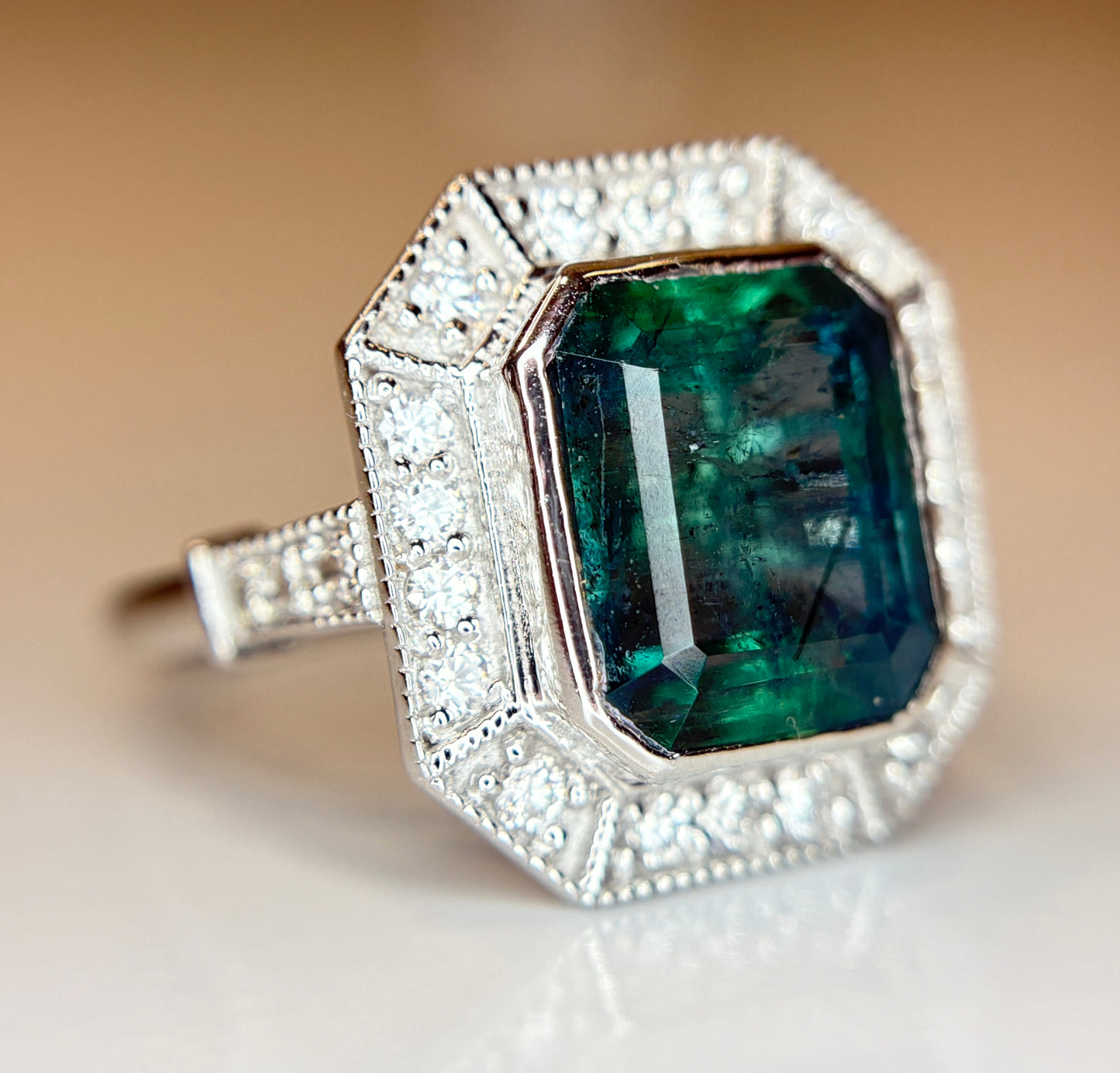 Beautiful 5.05 CT Natural Emerald With Natural Diamonds & 18k Gold