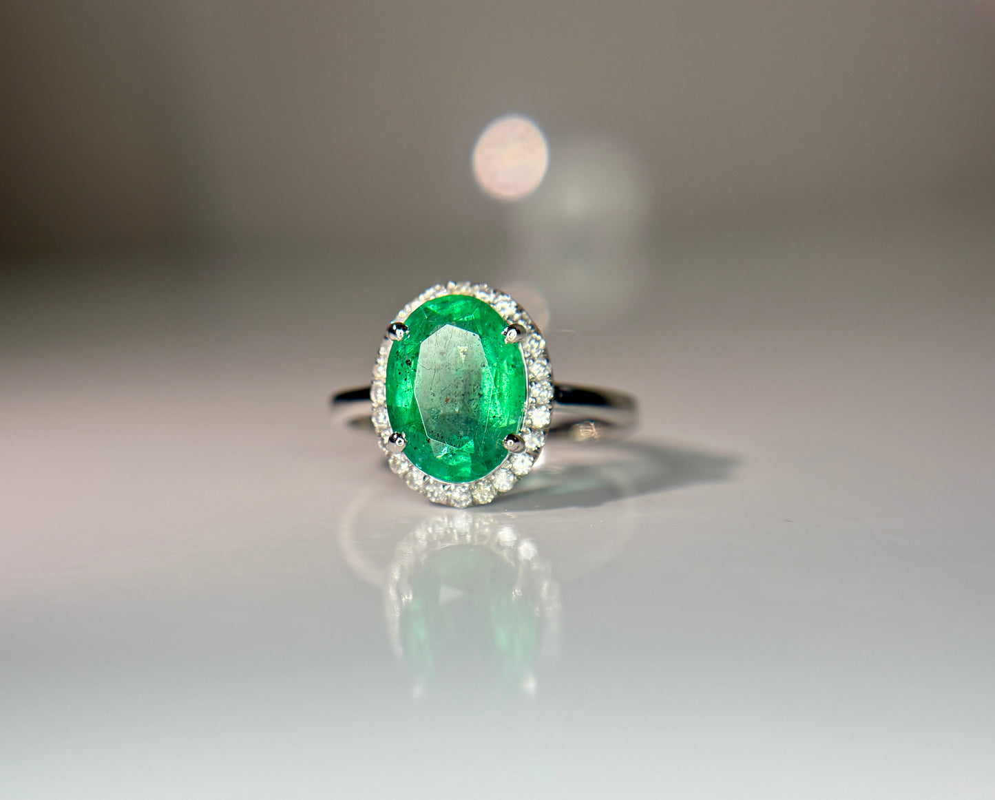 Beautiful 2.70 CT Natural Emerald Ring With Natural Diamonds & Platinum 950