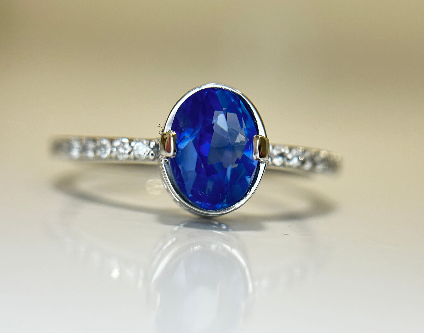 Beautiful 1.77CT Unheated Burma Blue Sapphire Diamonds & Platinum