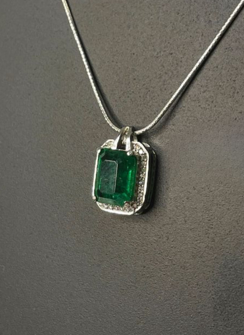 Beautiful 3.04 CT Natural Emerald Pendant With Diamonds & Platinum 950