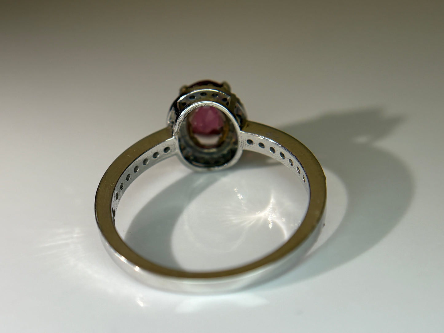 Beautiful Natural 1.00 Ct Spinel Ring With Diamonds and 18k Gold
