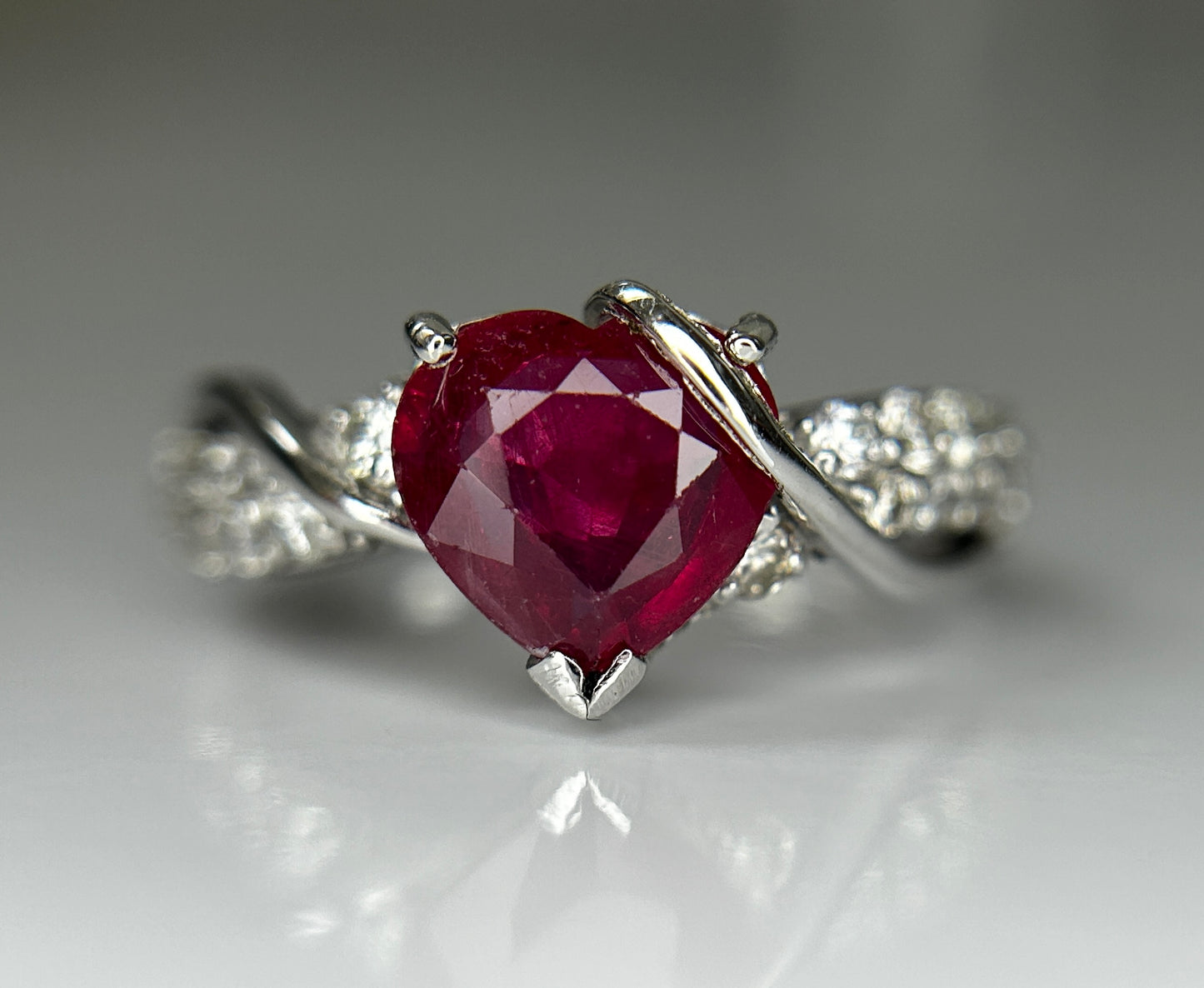 Beautiful Natural Heart Shape Burmese Ruby Ring 1.58 Ct With Diamonds & 18k Gold