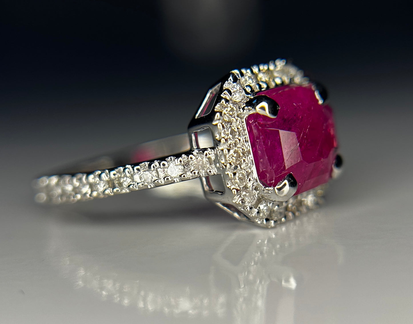 Beautiful 2.11 CT Unheated Old Burma Ruby With Natural Diamonds & 18k Gold