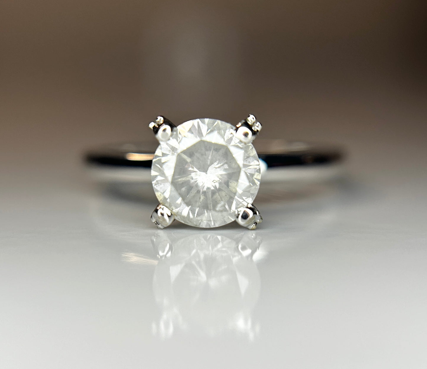 Beautiful 1.19ct Untreated Natural Solitaire Diamond & 18k Gold