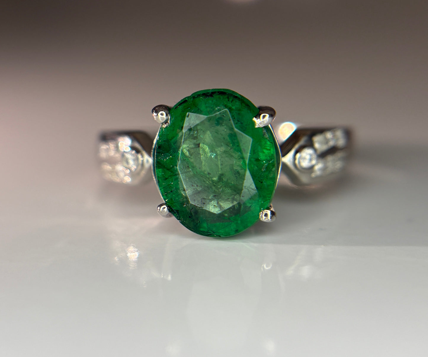 Beautiful 2.90 CT Natural Emerald Ring With Natural Diamonds & Platinum 950