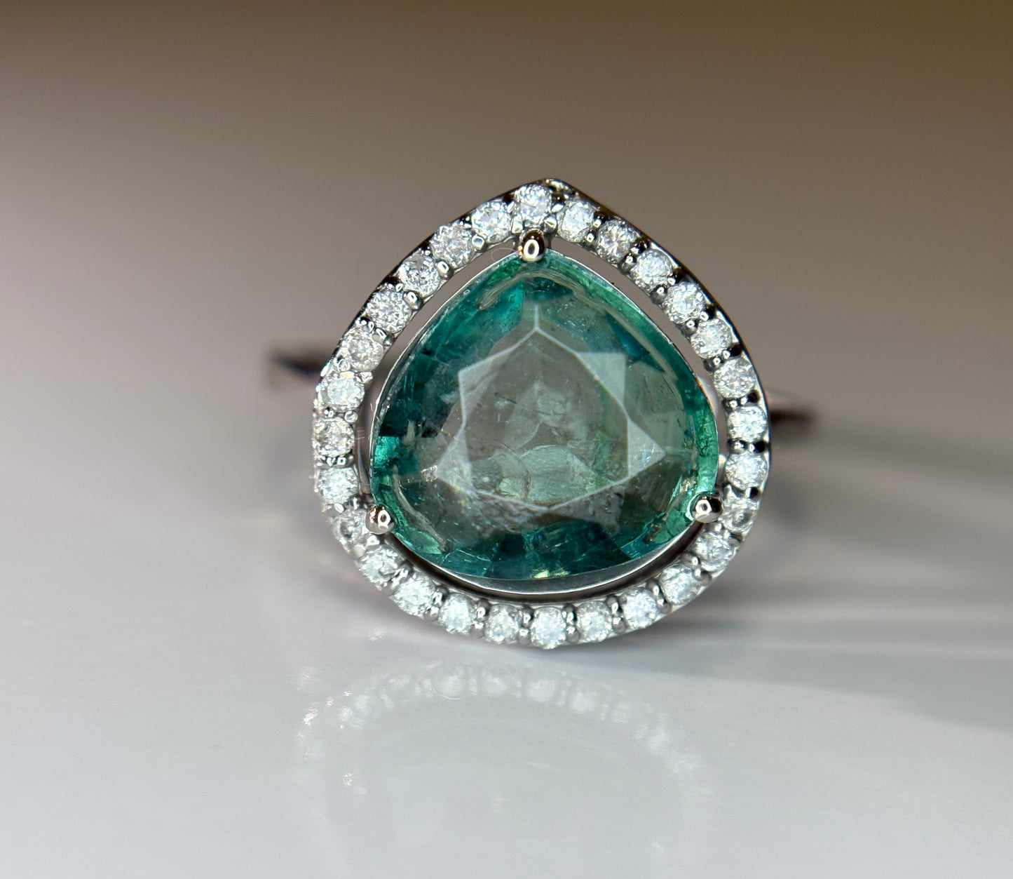 Beautiful 3.21 CT Natural Emerald Ring With Natural Diamonds & Platinum 950