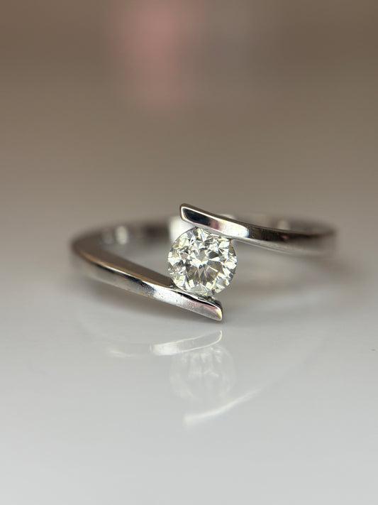 Beautiful Natural 0.45 CT S1 Diamond Ring With 18k Gold