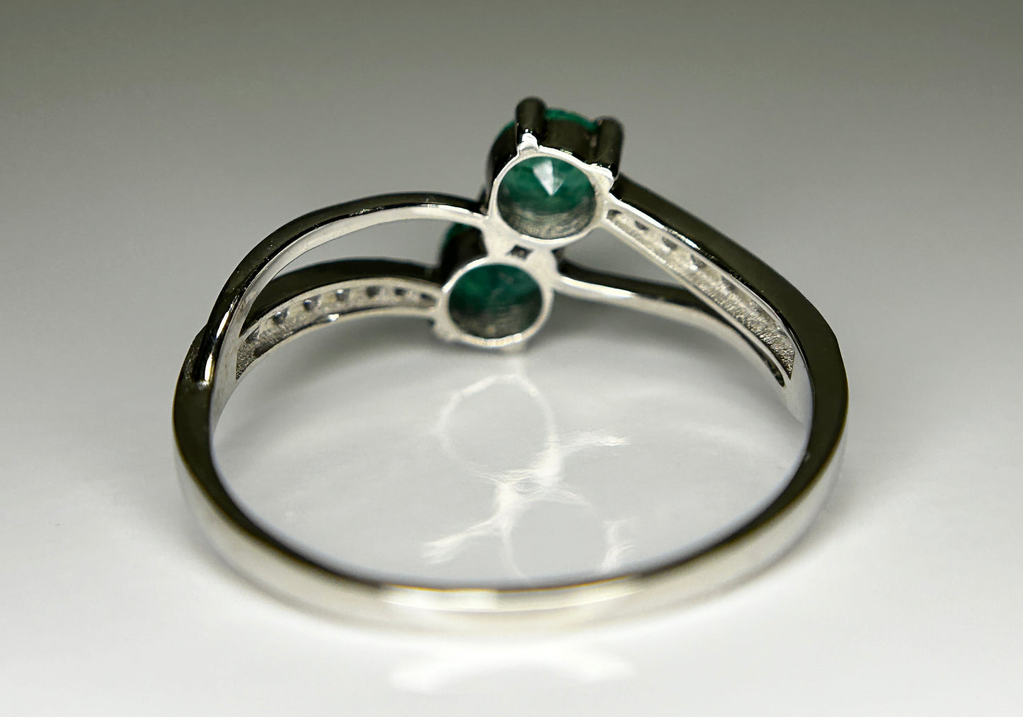 Beautiful 0.78Ct Natural Emerald Ring With Natural Diamonds & Platinum 950