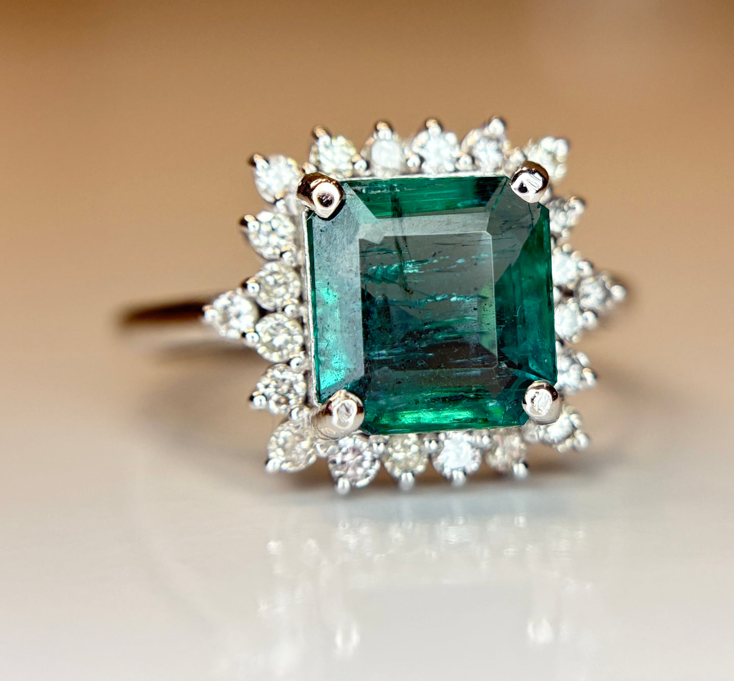 Beautiful 2.10 CT Natural Emerald With Natural Diamonds & 18k Gold