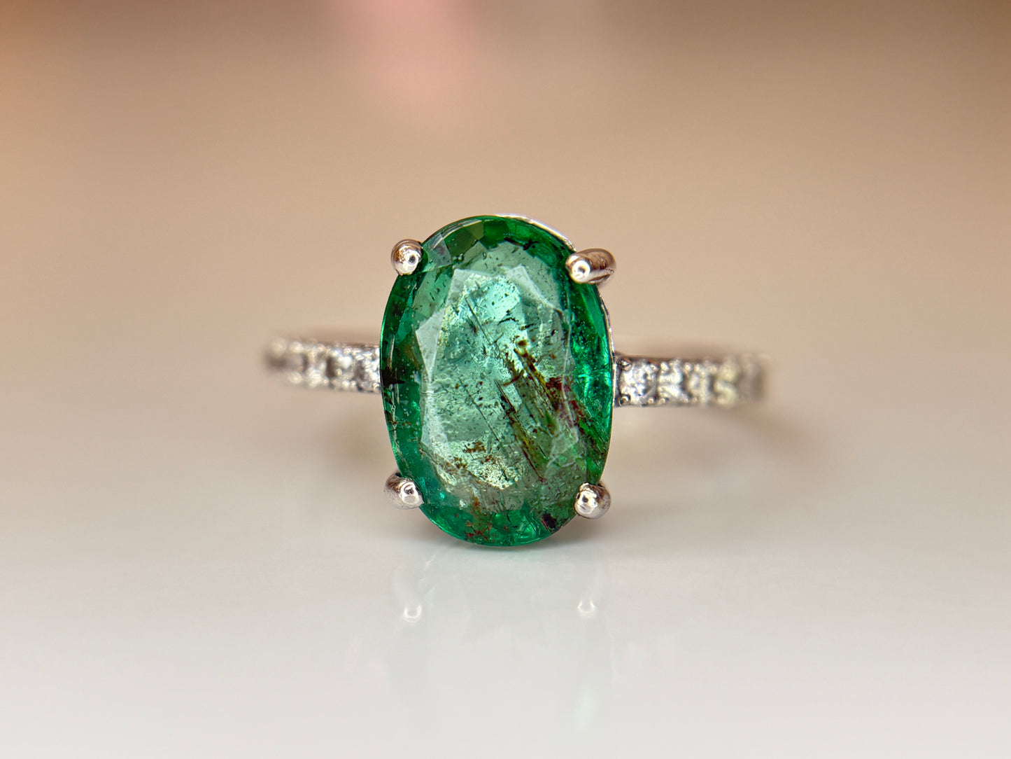 Beautiful Natural Emerald 3.00ct With Natural Diamonds & 18k Gold