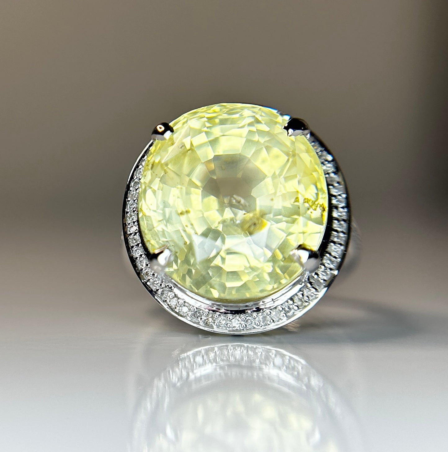 Beautiful 21.74 CT Unheated Ceylon Yellow Sapphire With Natural Diamonds & 18k Gold