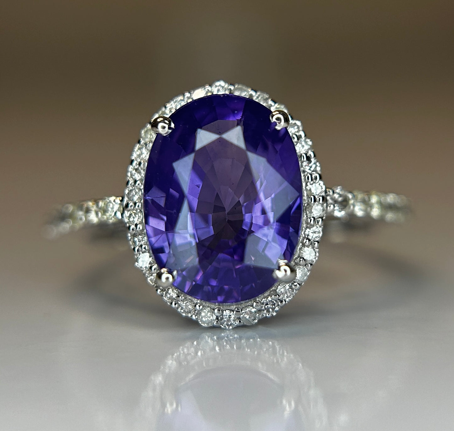 Beautiful 3.06 CT Natural Ceylon Purple Sapphire Diamonds & 18k Gold