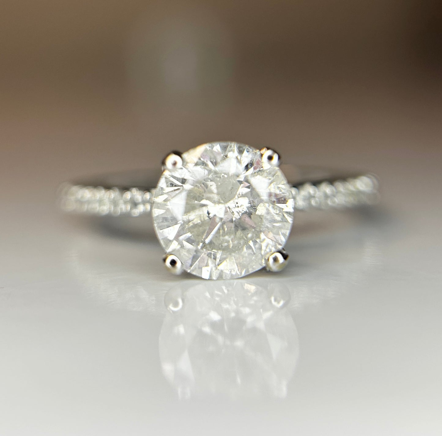 Beautiful 1.82ct Untreated Natural Solitaire Diamond & 18k Gold