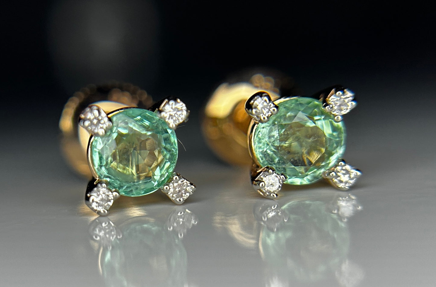 Beautiful 0.70 ct Natural Emerald Earrings With Natural Diamonds & 18k Gold