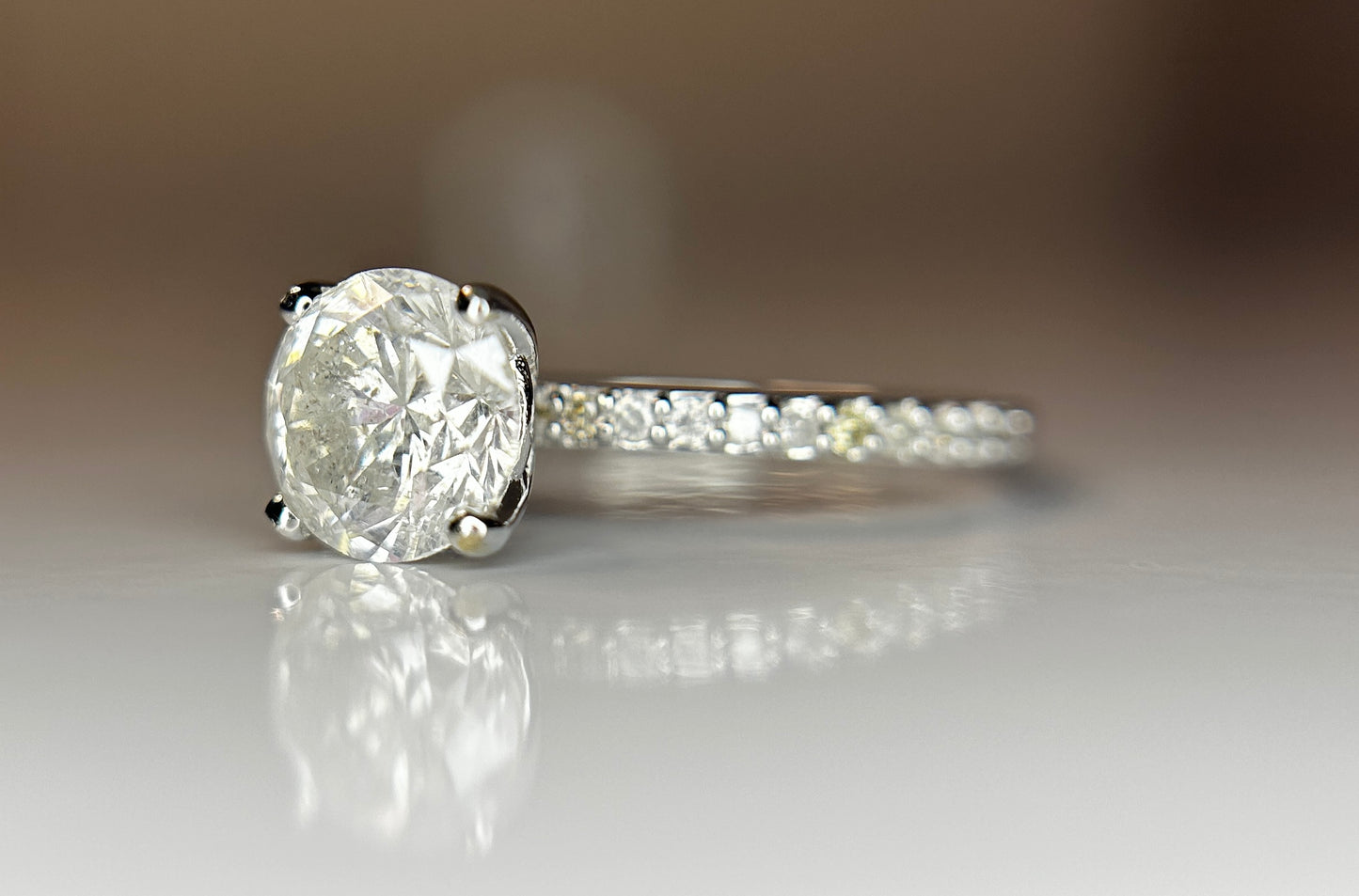 Beautiful 1.82ct Untreated Natural Solitaire Diamond & 18k Gold