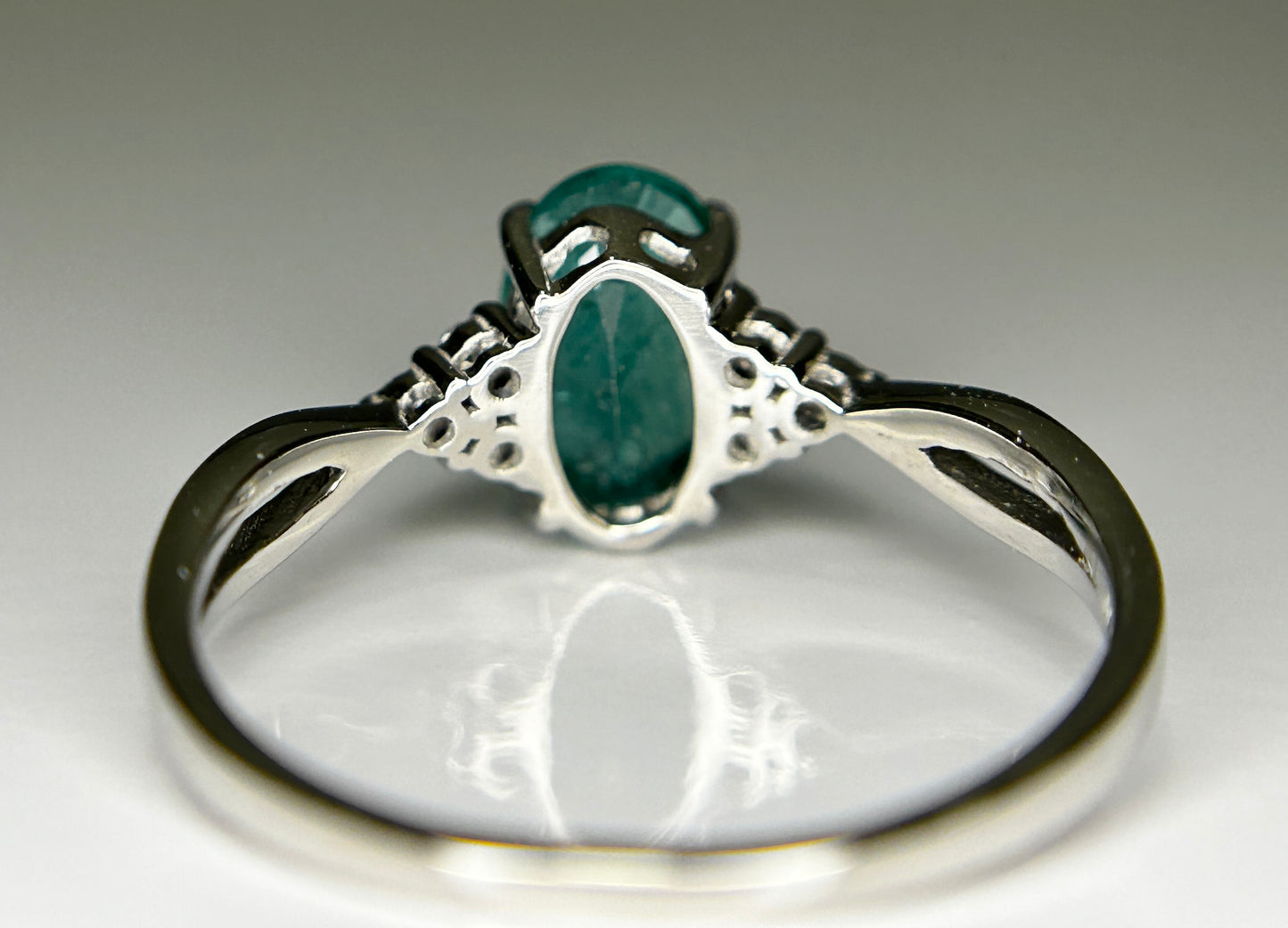 Beautiful Natural 1.35ct Emerald Ring With Natural Diamonds & Platinum 950