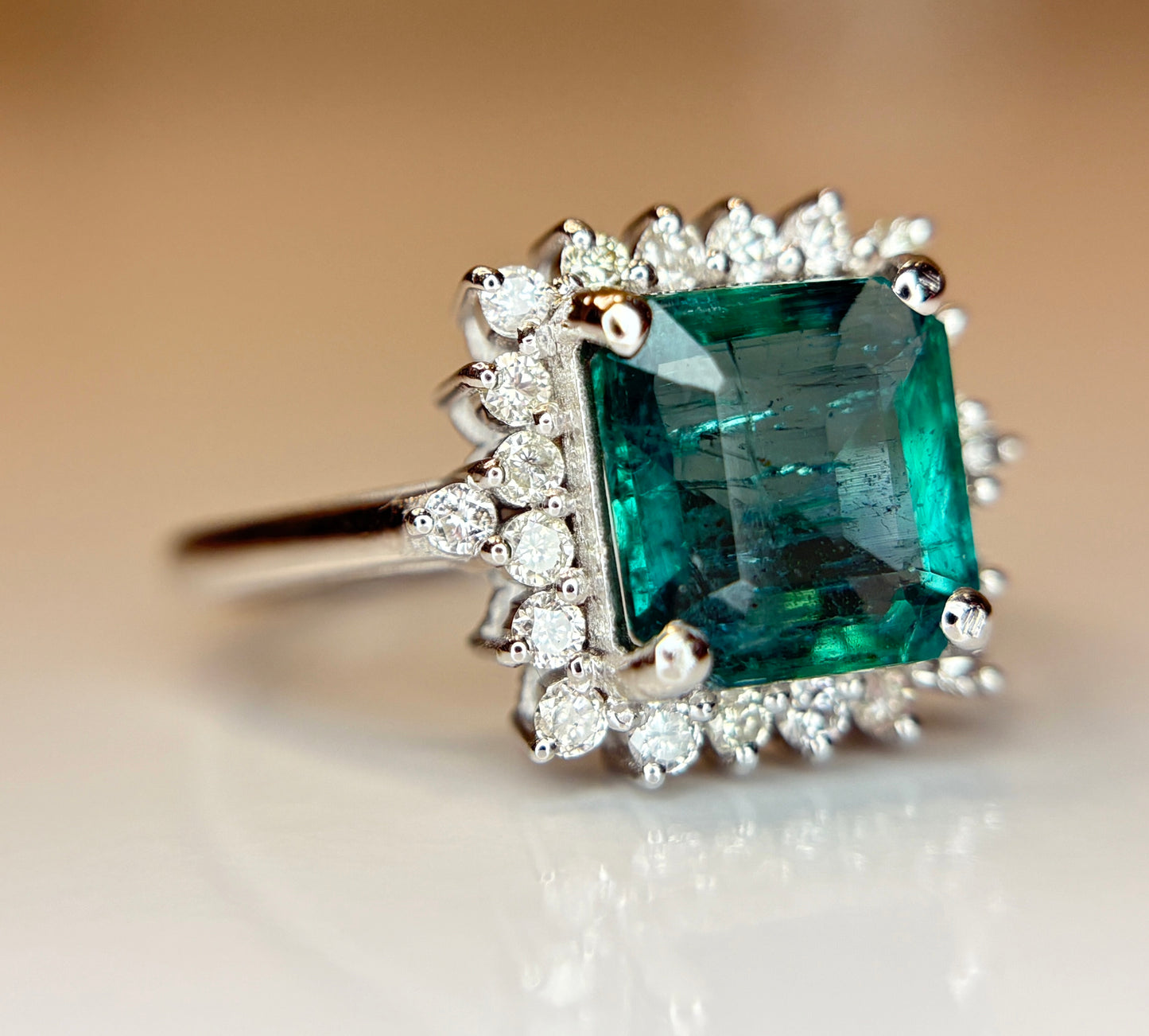 Beautiful 2.10 CT Natural Emerald With Natural Diamonds & 18k Gold