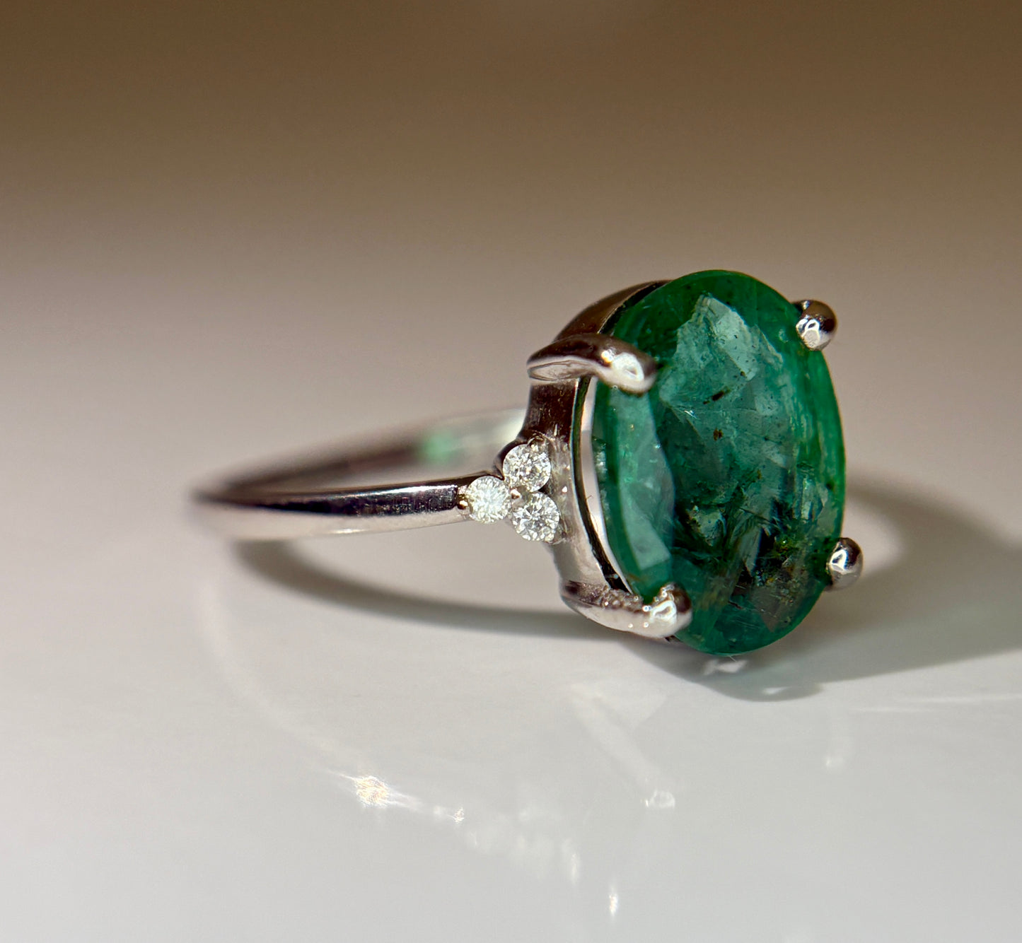 Beautiful 2.77 CT Natural Emerald Ring With Natural Diamonds & Platinum 950