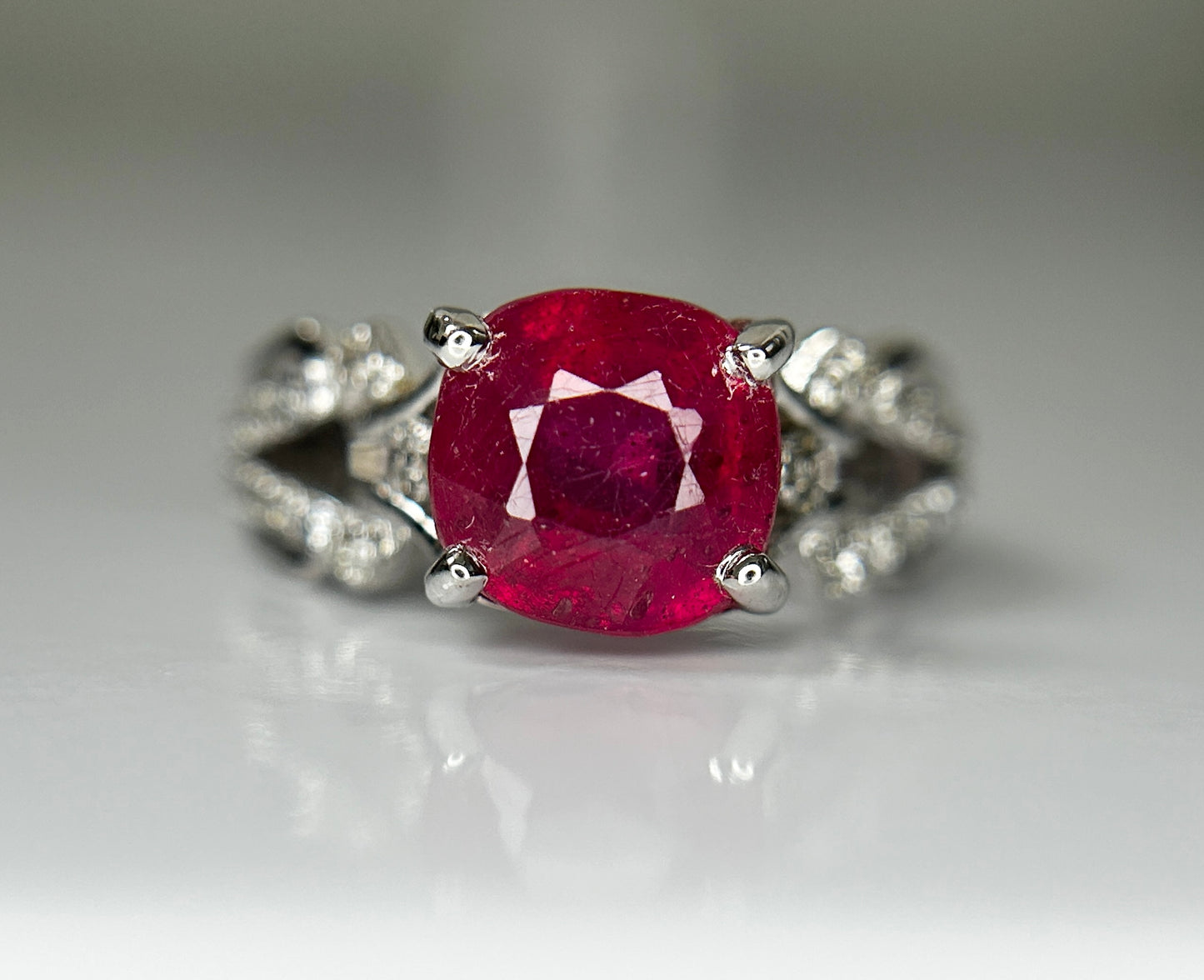 Natural Burmese Ruby Ring 3.35 Ct With Natural Diamonds & 18k Gold