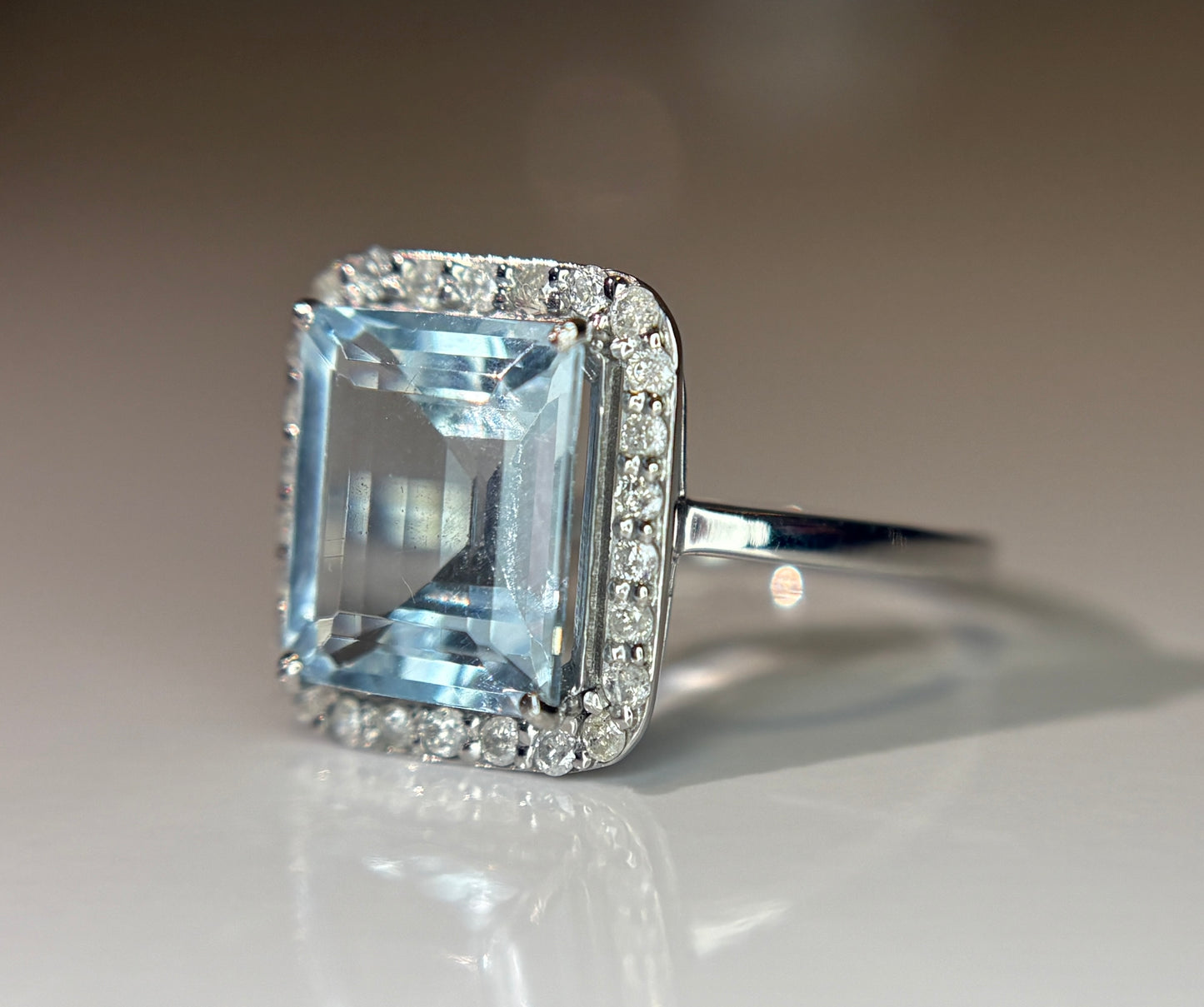 Beautiful 2.71 CT Natural Aquamarine Ring With Natural Diamonds & 950 Platinum