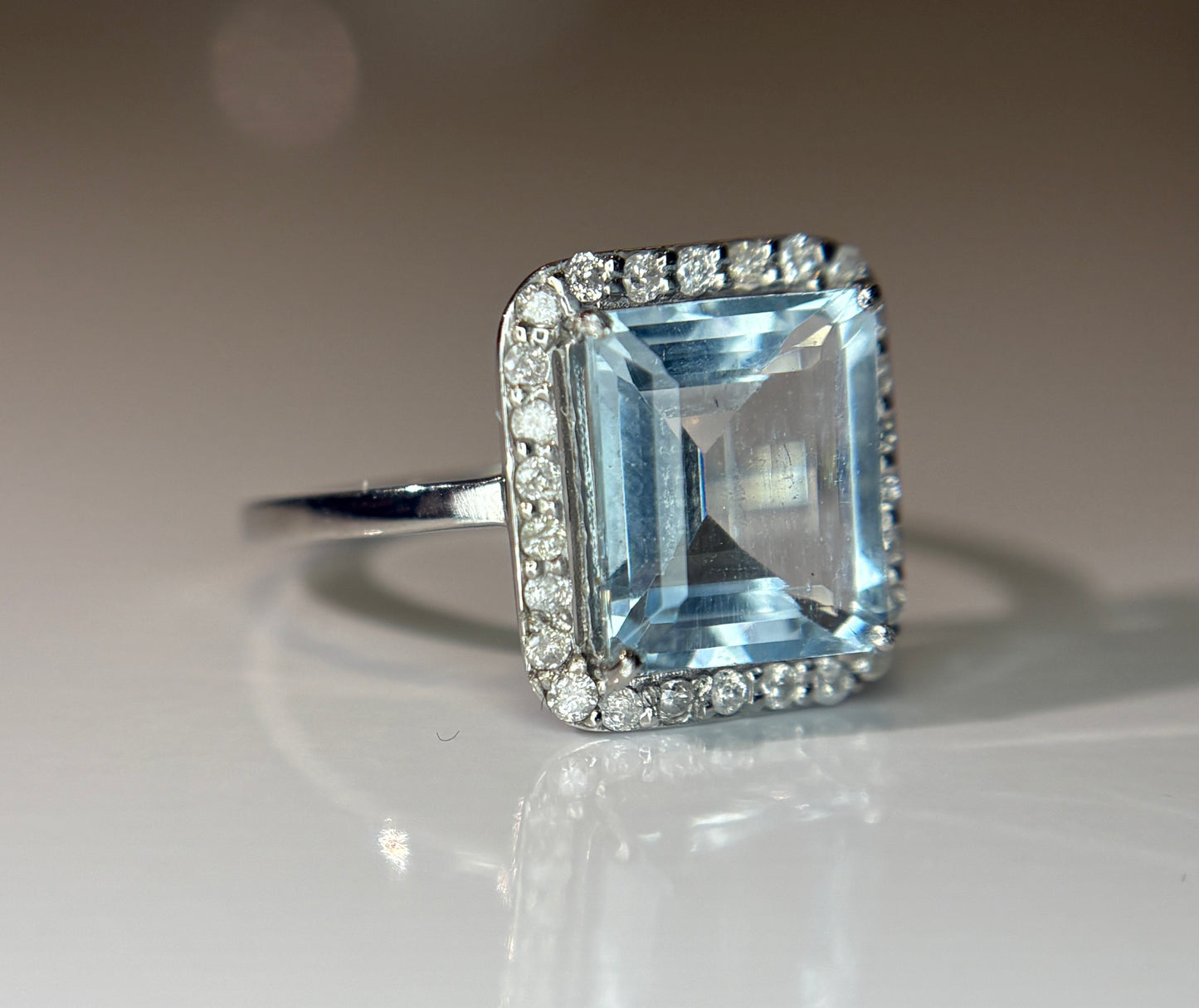 Beautiful 2.71 CT Natural Aquamarine Ring With Natural Diamonds & 950 Platinum