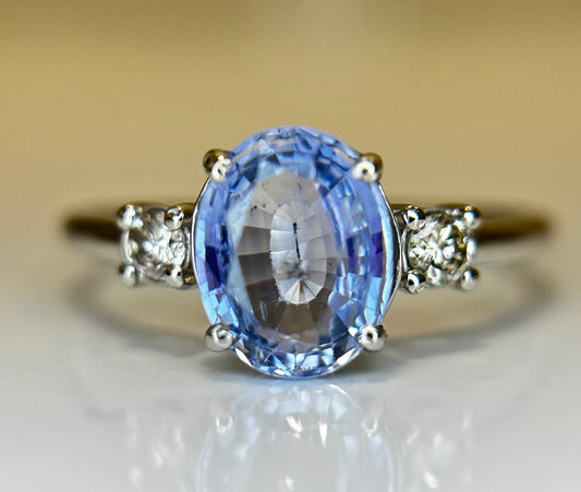 Beautiful 1.75 Ct Unheated Ceylon Cornflour Blue Sapphire Diamonds & 950 Platinum