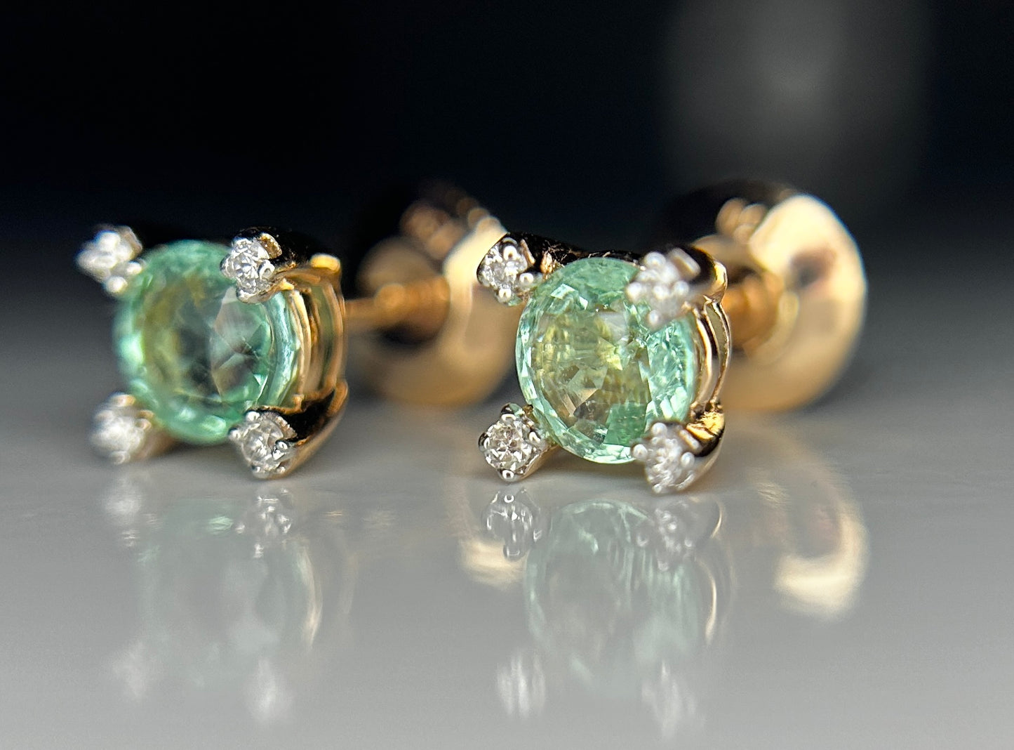 Beautiful 0.70 ct Natural Emerald Earrings With Natural Diamonds & 18k Gold